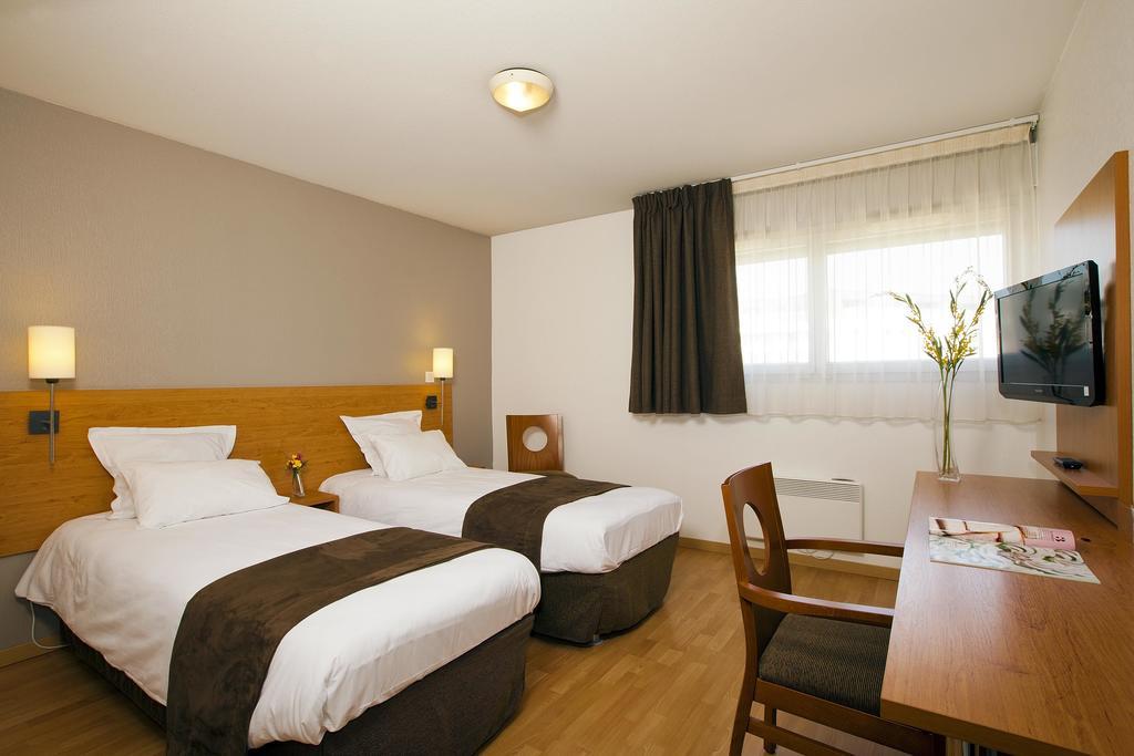 Sejours & Affaires Nantes Ducs De Bretagne Aparthotel Exterior photo