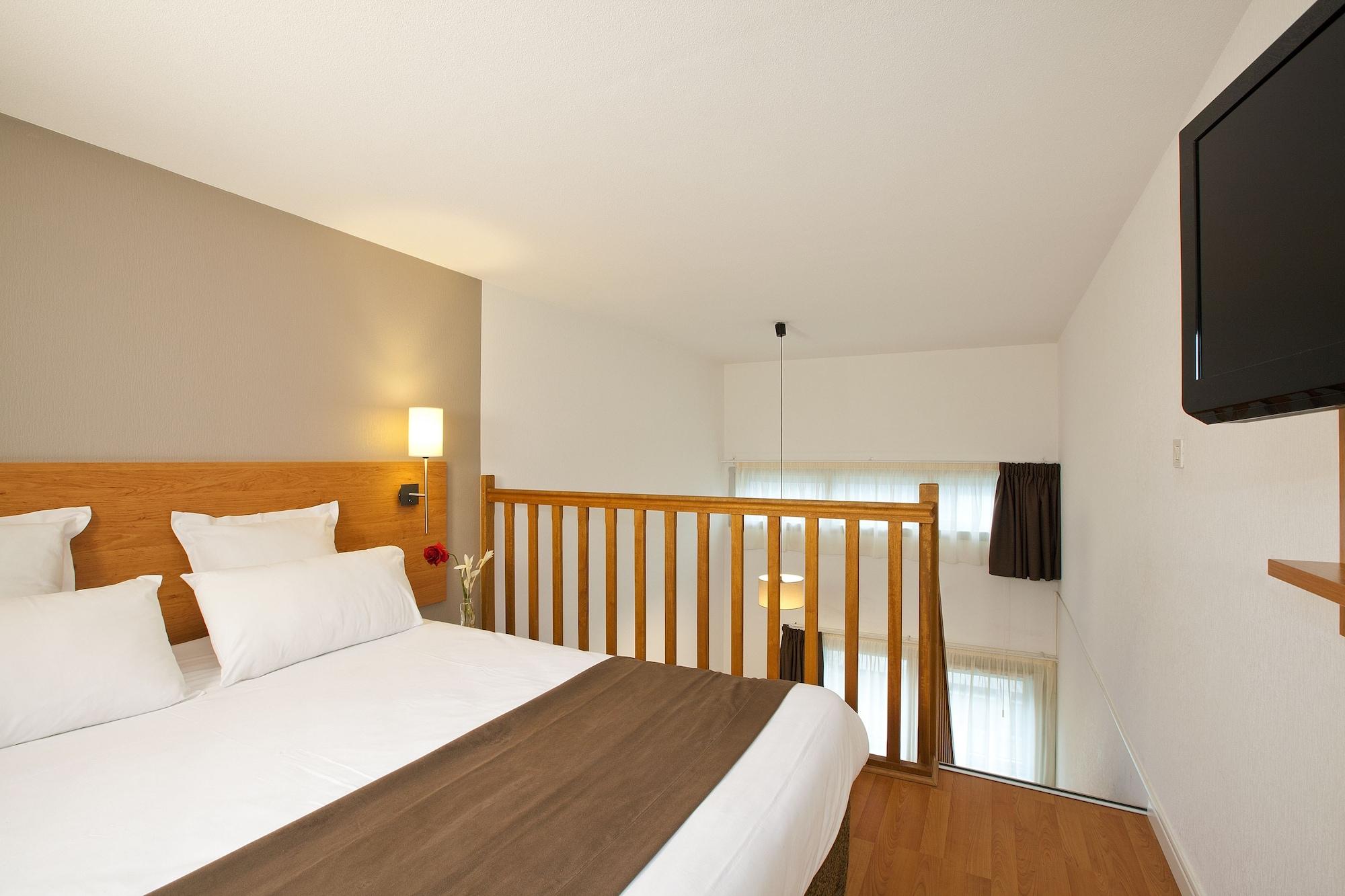 Sejours & Affaires Nantes Ducs De Bretagne Aparthotel Exterior photo