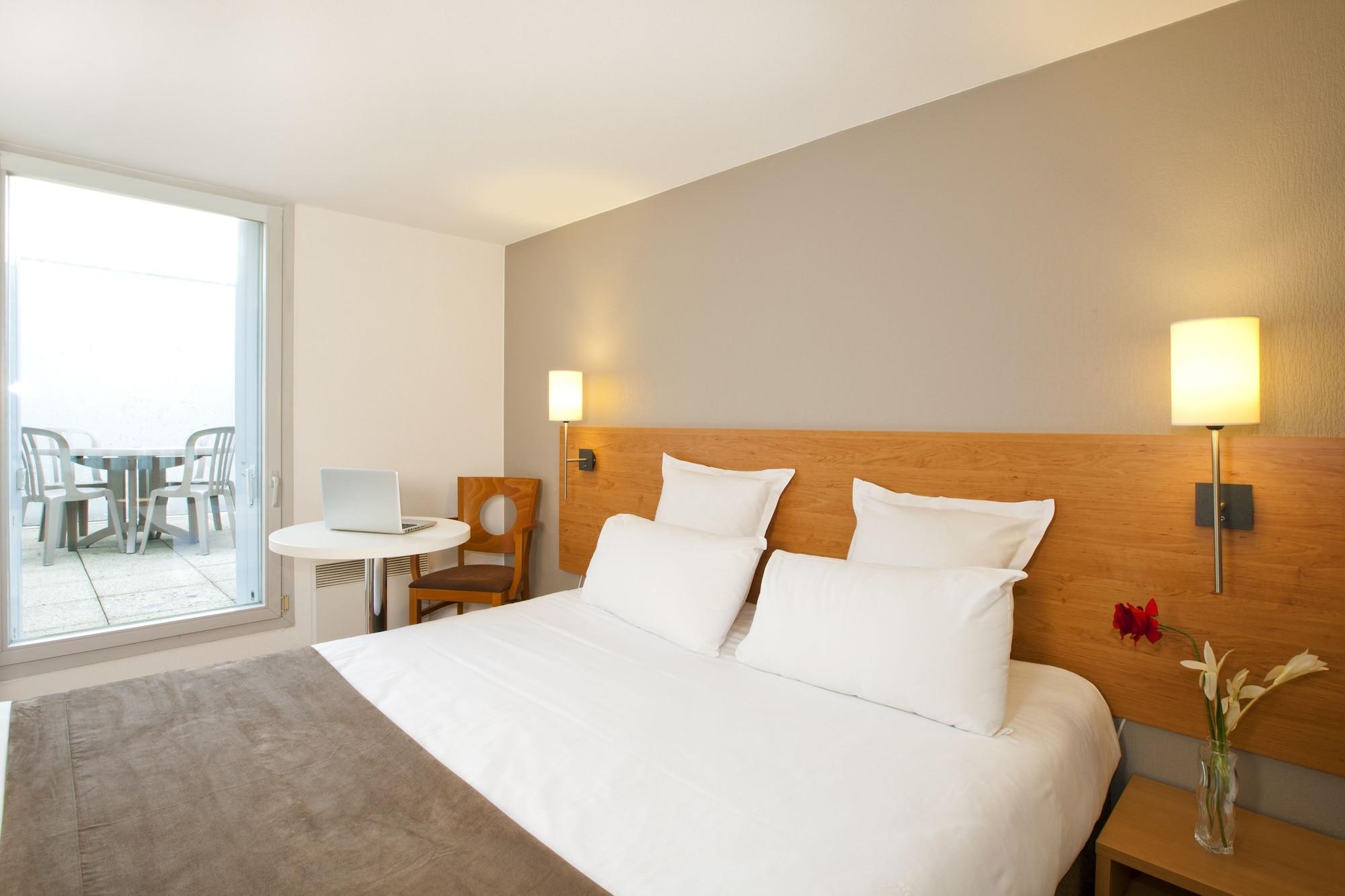 Sejours & Affaires Nantes Ducs De Bretagne Aparthotel Exterior photo